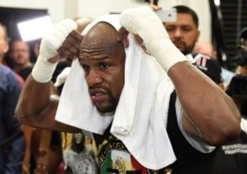 Floyd Mayweather entrenando. 