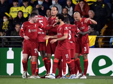 2-3. Sadio Mané celebra el tercer gol.