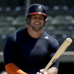 Tim Tebow aún persigue su sueño de Grandes Ligas