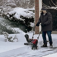 What is the difference between a snow storm and a blizzard?