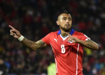 Arturo Vidal recuperó su mejor versión en Juventus y aparece como principal objetivo de algunos clubes como el Madrid y el City. Eso sí, su accidente podría costarle caro. 