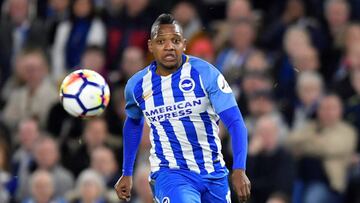 José Izquierdo en el partido entre Brighton y Tottenham por Premier League