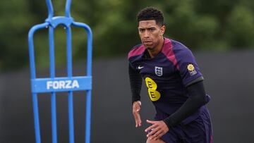 Jude Bellingham, jugador de la Selección inglesa, durante una sesión de entrenamiento.