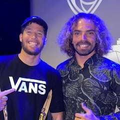 El mejor surfista de olas gigantes busca a alguien que le grabe