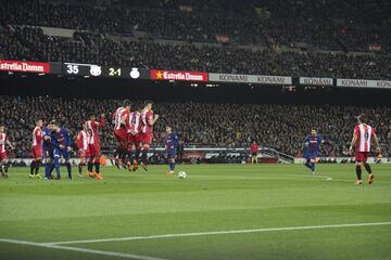 3-1. Leo Messi marc¨® el tercer gol en un lanzamiento de falta directa.