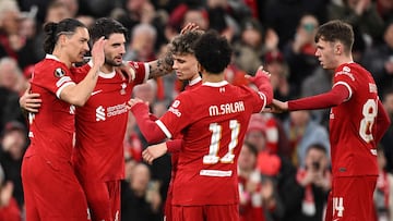 Los jugadores del Liverpool celebran el gol de Darwin Núñez ante el Sparta Praha en Europa League.