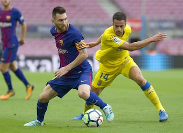 Barcelona v Las Palmas