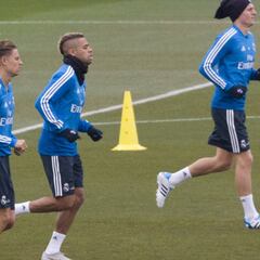 Real Madrid: Solari's midfield boosted by Llorente and Kroos