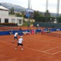 Podlipnik derrota a Peralta y llega a semis en Quito