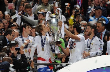 De la D¨¦cima Champions del Real Madrid, lo primero que se viene a la memoria es el cabezazo de Sergio Ramos en el 93¡¯. Pero si hay rematador tiene que haber un centrador. Y ese es Luka Modric. El mediocampista croata ha sido un imprescindible de las Copas de Europa. Otra de las instant¨¢neas que quedaron para el recuerdo, cuando sac¨® un centro sobre la l¨ªnea de fondo para que Cristiano Ronaldo anotara el tercero en Cardiff ante la Juventus de Tur¨ªn.