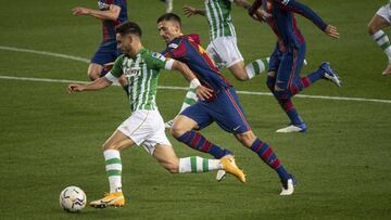 &Aacute;lex Moreno, frente al Barcelona.