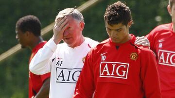 Alex Ferguson juntoa  Cristiano Ronaldo en un entrenamiento del Manchester United. 