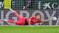 Lunin, clave bajo palos y MVP del partido