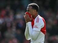 Manchester City host Arsenal on Sunday, with kick-off at 11:30 a.m. ET. with the Premier League on the line.