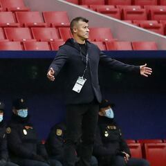 Almirón, positivo por COVID