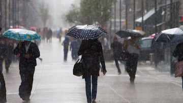 La entrada del Frente Frío 36 al país provocará clima gélido y lluvias en el Valle de México.