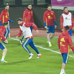 Trece reincidentes del Mundial y diez de la Eurocopa en la lista