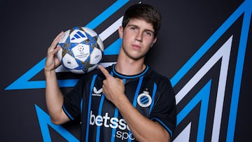 En la plantilla del Club Brujas destaca el joven centrocampista Alejandro Granados, nacido en Alicante en 2006. Tras formarse en el Orlando City de EE. UU., llegó al Brujas en 2023 y en 2025 firmó contrato con el primer equipo hasta 2027. Es internacional con la selección española sub-19.