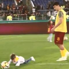 La notable parodia con que la Roma "pide" el VAR en Champions