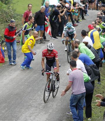 Alberto Contador durante la subida.