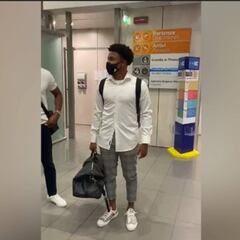 El arribo de McKennie a Turín para firmar con Juventus