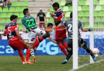 Santiago Wanderers venció a San Marcos en Valparaíso y alcanzó a la U