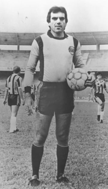 Geraldo Pereira de Matos Filho ‘Mazarópi’, jugador del Vasco de Gama, fue el guardameta que logró el récord mundial de imbatibilidad. Estuvo un total de 1816 minutos sin encajar ningún gol.