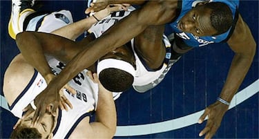 Dieng y Pekovic, ¿cruce de caminos en los Wolves?