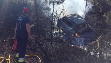 El Hyundai de Hayden Paddon termin&oacute; calcinado.