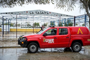La UME actúa en el Palmar de Troya la situación en el terreno tras el paso de las borrascas.
