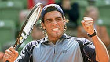 Calatrava no pudo con Clement, aunque demostró buena fuerza física. (EFE)