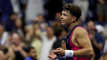 NEW YORK, NEW YORK - SEPTEMBER 05: Ben Shelton of the United States celebrates after defeating Frances Tiafoe of the United States during their Men's Singles Quarterfinal match on Day Nine of the 2023 US Open at the USTA Billie Jean King National Tennis Center on September 05, 2023 in the Flushing neighborhood of the Queens borough of New York City. Matthew Stockman/Getty Images/AFP (Photo by MATTHEW STOCKMAN / GETTY IMAGES NORTH AMERICA / Getty Images via AFP)