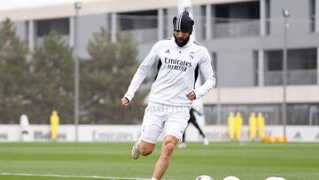 Benzema, en el entrenamiento del Real Madrid del lunes 31 de octubre de 2022.