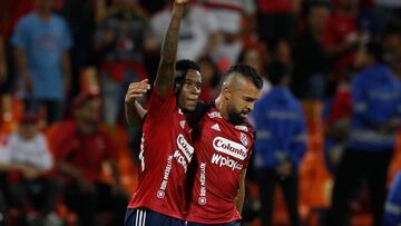 Medellín venció 2-1 a El Nacional y avanzó a la tercera fase de la Copa Libertadores.