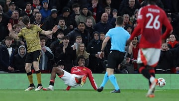 Elustondo: “Le dije al árbitro que nos íbamos del campo, fue una vergüenza”