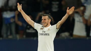Soccer Football - Club World Cup - Semi-Final - Kashima Antlers v Real Madrid - Zayed Sports City Stadium, Abu Dhabi, United Arab Emirates - December 19, 2018 Real Madrid's Gareth Bale celebrates scoring their third goal REUTERS/Andrew Boyers