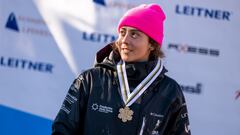 Audrey Pascual con la medalla de plata.