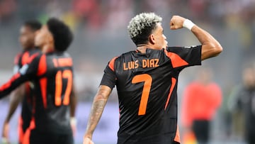 AMDEP6291. LIMA (PERÚ), 06/09/2024.- Luis Díaz de Colombia celebra su gol este viernes, en un partido de las eliminatorias sudamericanas para el Mundial de 2026 entre Perú y Colombia en el estadio Nacional en Lima (Perú). EFE/ Paolo Aguilar