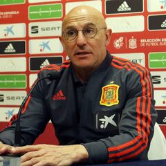 Luis De la Fuente: "Hay que dar tranquilidad a Reguilón"