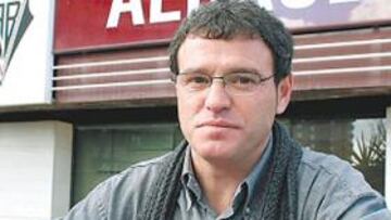 "En el vestuario faltó unión y había demasiados grupos"