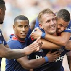 El PSV arrolla al Groningen en la Supercopa de Holanda