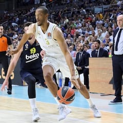 El Madrid viaja con 12 a Turquía: Taylor, Llull y Reyes causan baja