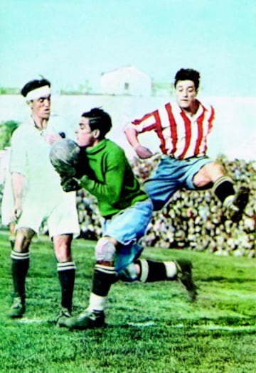 Luis Marín fue jugador rojiblanco entre las temporadas 1928-1936 y después, vistió la camiseta blanca entre las temporadas 1939 y 1941.