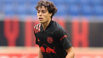 Caden Clark tendr&aacute; que esperar para hacer su debut con el RB Leipzig despu&eacute;s de que el cuadro alem&aacute;n decidiera prestarlo a New York Red Bulls.