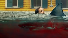 La película de tiburones del momento en Netflix tiene pésimas críticas pero Stephen King y los fans enloquecen por una sola frase
