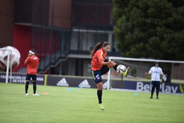 Las dirigidas por Carlos Paniagua siguen el microclico en la sede de la FCF en Bogotá como preparación de cara al Sudamericano Femenino Sub 20.