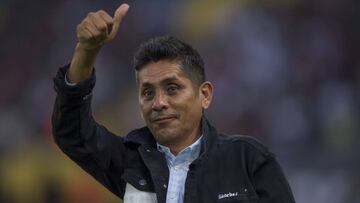 Jorge campos en el partido de homenaje a Rafael M&aacute;rquez.