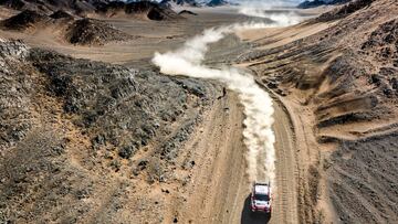 Sainz y Alonso encabezan la armada española en el Dakar