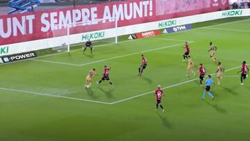 Es un animal: el detalle de Lewandowski en su gol que debe ver cada ‘9′ del mundo...