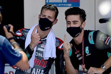 Fabio Quartararo celebra la victoria de carrera. 